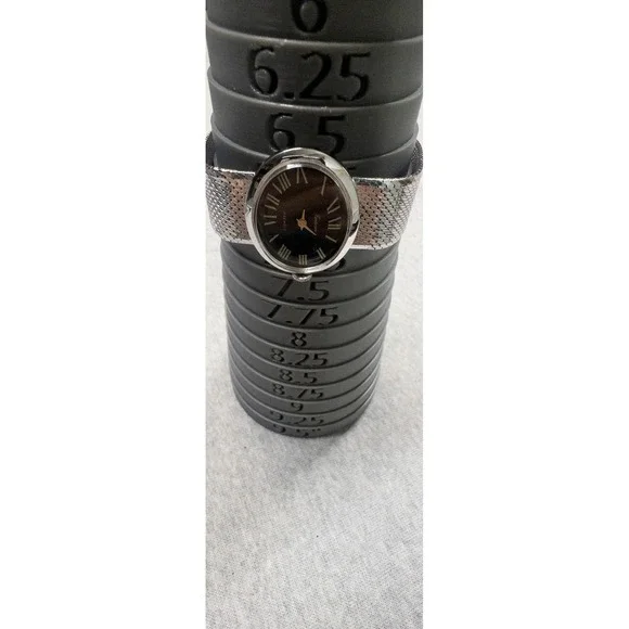 Vtg Fantasia Womens Swiss Movement Watch Silver Tone 28mm Black Oval Dial 1970's - Picture 9 of 10
